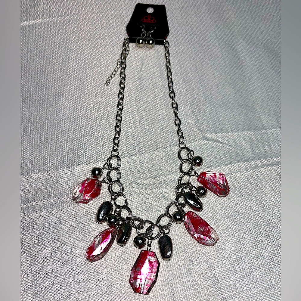 Paparazzi Necklace ~ Chroma Drama - Red/Pinkish
